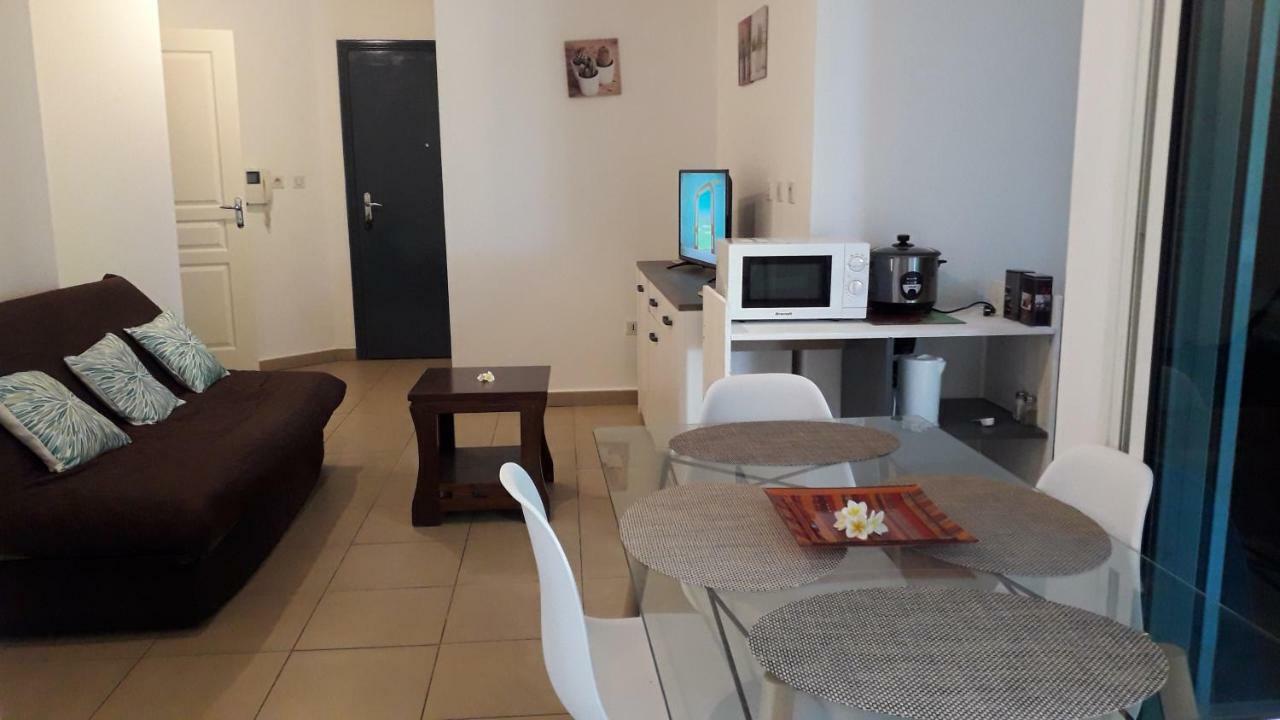 Au Petit Dodo Apartment Saint Pierre Exterior photo